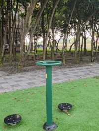 一座太陽、月亮與地球的遊樂場#崁頂共融遊戲場(崁頂公園)屏東縣崁頂鄉