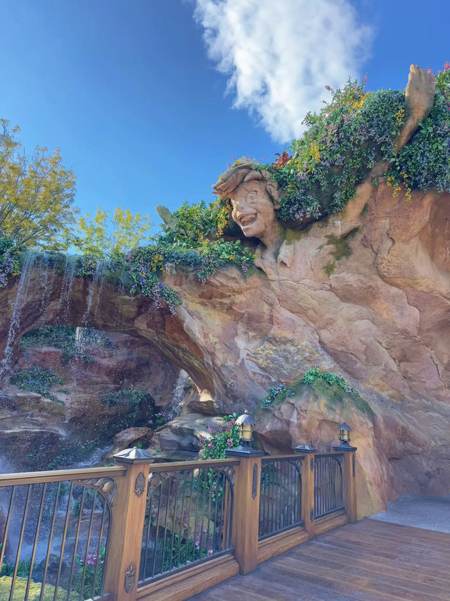 【東京ディズニーシー】見るだけでも楽しい!!石像キャラクターいくつ見つけられる?!