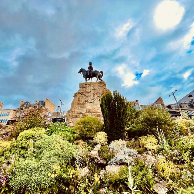 Beneath the Castle: A Breath of Calm in Princes Street Gardens