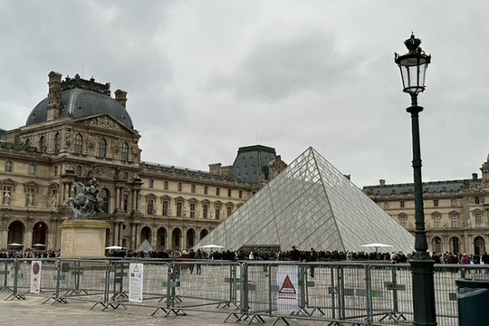 パリ🇫🇷ルーブル美術館🎨 | Trip.com パリ