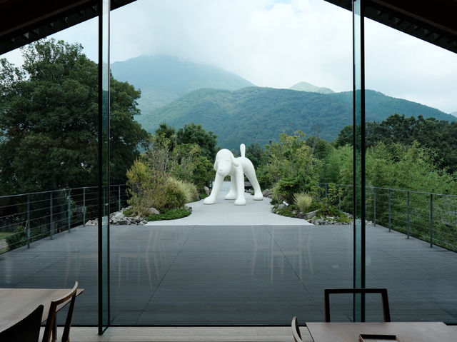 當建築成為藝術的框景：由布院 COMICO ART MUSEUM 的沉浸式美學之旅