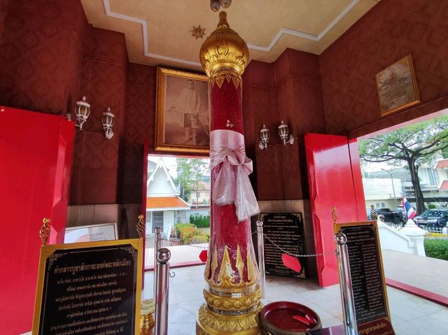 พามาสักการะสถานที่ศักดิ์สิทธิ์เมืองนนทบุรี