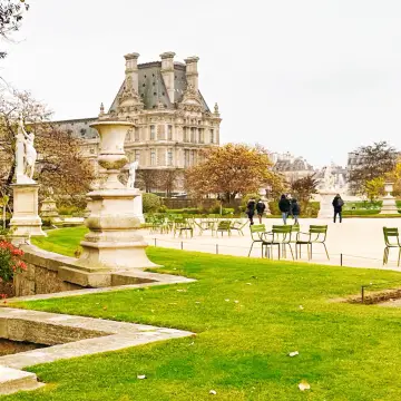 Best Relaxing Things to Do Near the Louvre: Tuileries Garden Guide