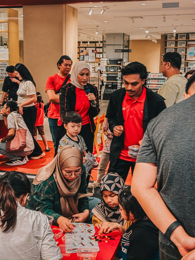 Speed & Creativity at The Ultimate Ferrari Build & Race Experience by Lego @ Pavilion Bukit Jalil Speed & Creativity at The Ultimate Ferrari Build & Race Experience by Lego @ Pavilion Bukit Jalil
