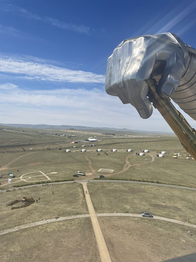 追尋成吉思汗的金馬鞭與普氏野馬