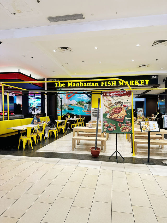 Seafood Feast at The Manhattan Fish Market 🐟🍤 Seafood Feast at The Manhattan Fish Market 🐟🍤