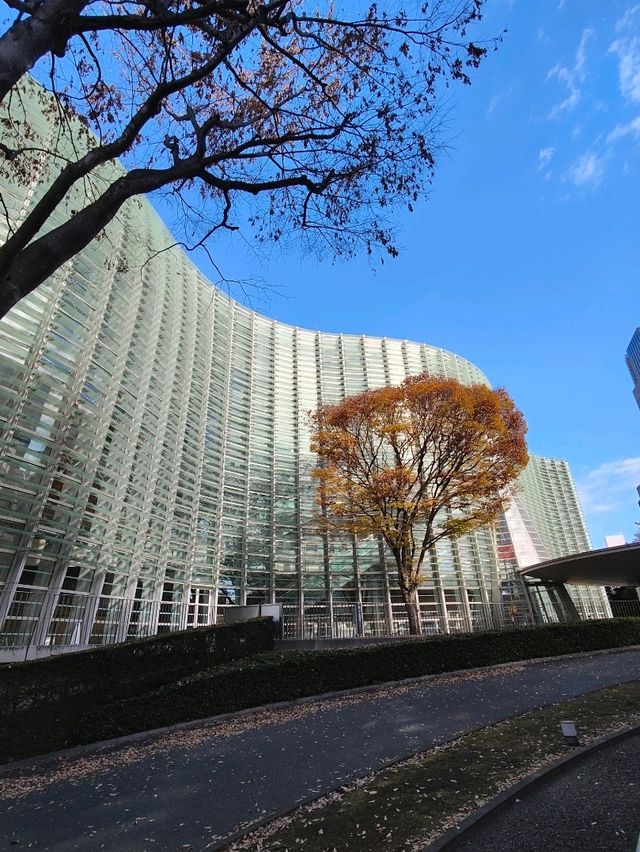 東京國立新美術館 光影與幾何之美 東京國立新美術館 光影與幾何之美