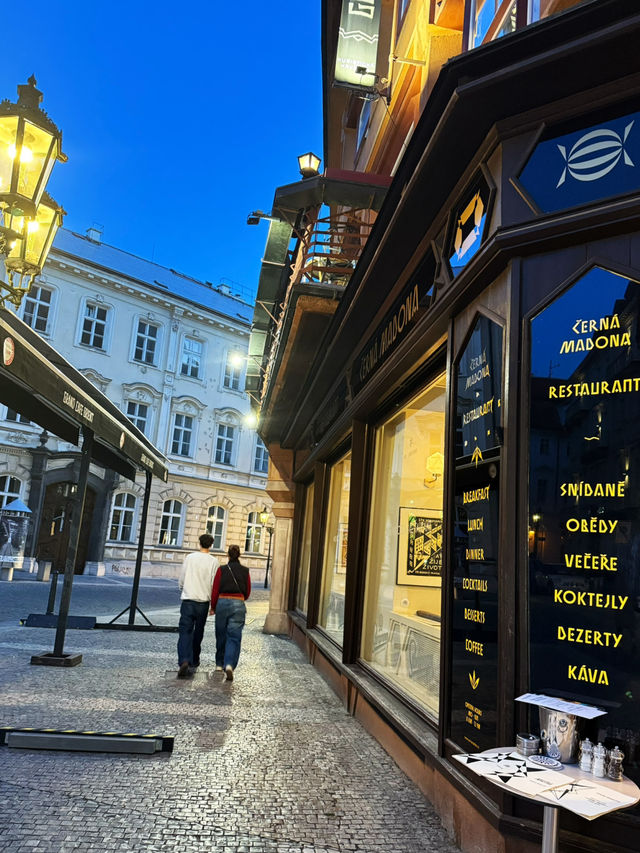 Cozy Cafe Vibes in Praha☕  