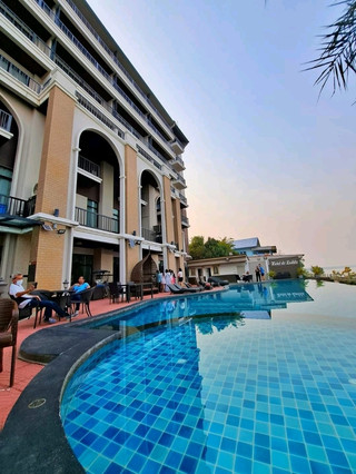 Hotel De Ladda นอนชิลล์ริมโขง