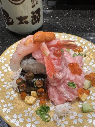 【Gourmet Kaiten Zushi Kantaro สาขาสนามบินนิวชิโตเสะ】