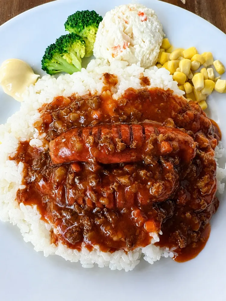 【函館】約30年ぶりでも変わらない味！カリベビ名物シスコライス