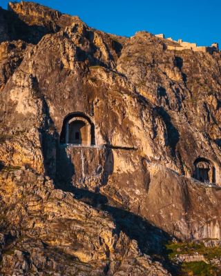 Conquering Mount Harşena: Scaled the Cliffside Tombs & Castle of Amasya, Turkey! 🇹🇷✨