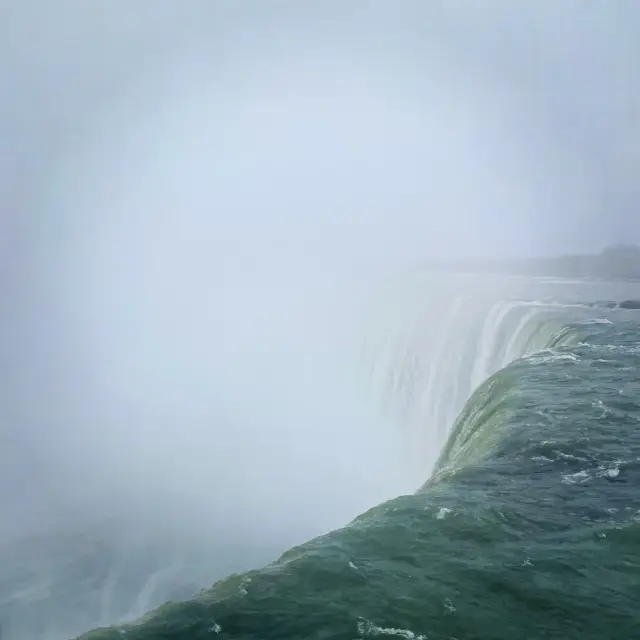 Niagara falls are gorgeous! 