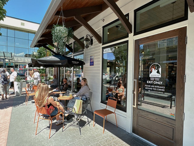 🇨🇦동화마을 속 로스터리 감성카페‘Smoking gun coffee roasters’