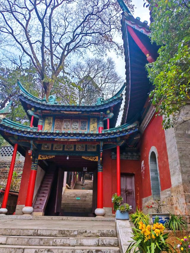 盤龍寺安靜放鬆心靈好去處