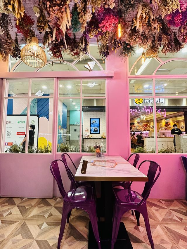 📍荃灣美食😋歐美風創意趣味餐廳🌈📷打卡一流！抵食好味午市套餐👍🏻