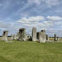 Journey from Old Sarum to Stonehenge: A Day of Exploration, Ending with an Evening in Salisbury