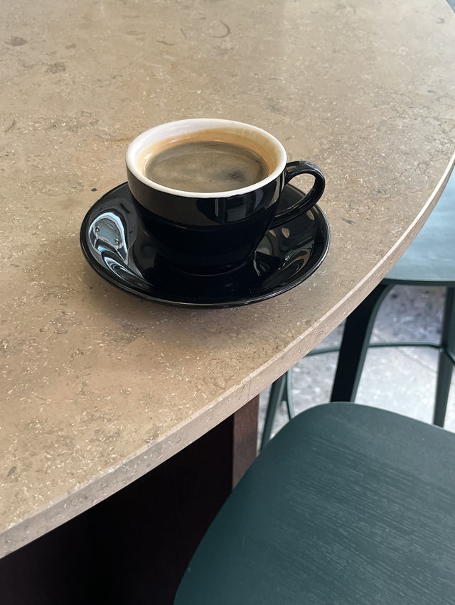 Gothenburg | Have a cup of coffee in the brilliant cafe after city walk