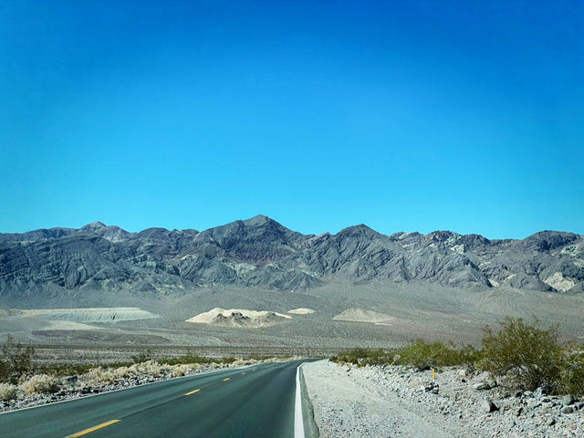 🥾🌵 Top Hikes in Death Valley National Park: Where the Earth Feels Alive 🔥🏜