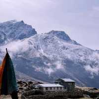 🎒🏔️ Backpacker’s Guide to Everest Base Camp: Hike of a Lifetime (on a Budget!)