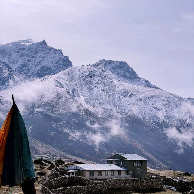 🎒🏔️ Backpacker’s Guide to Everest Base Camp: Hike of a Lifetime (on a Budget!)