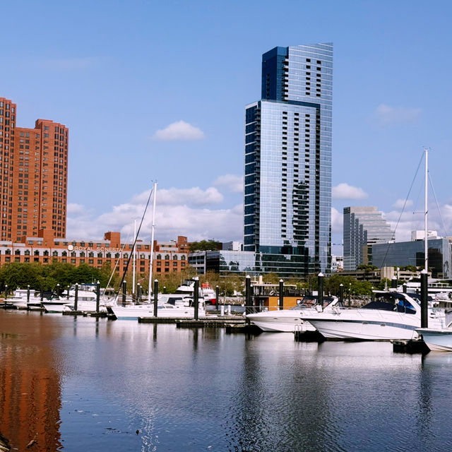 Sailing Through Charm City: Baltimore’s Inner Harbor Cruise Escape