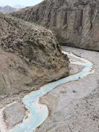 🌊 Maling River Canyon: China’s Turquoise Wonder Hidden in the Cliffs