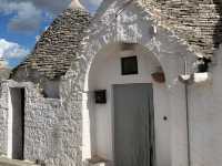 The trulli house place in Italy you cannot miss 🛖🍇