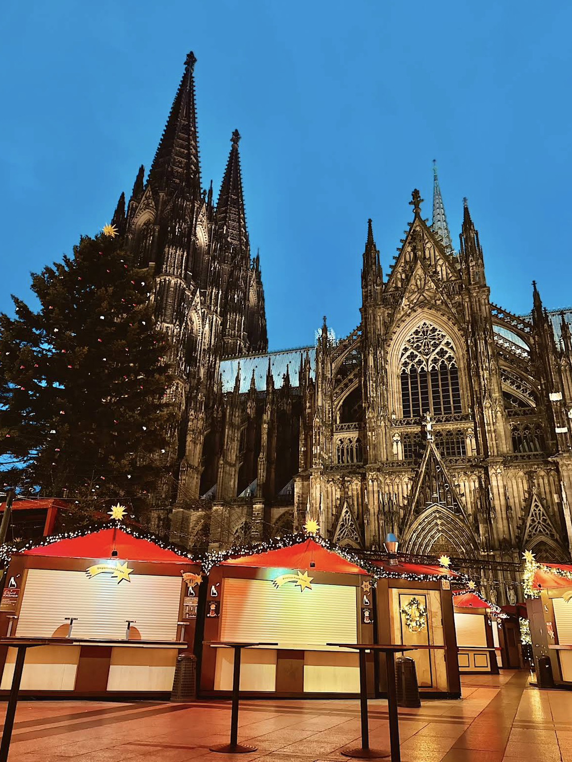🎄 Weihnachtsmarkt – When the Stalls Close but Christmas Still Lives On ✨