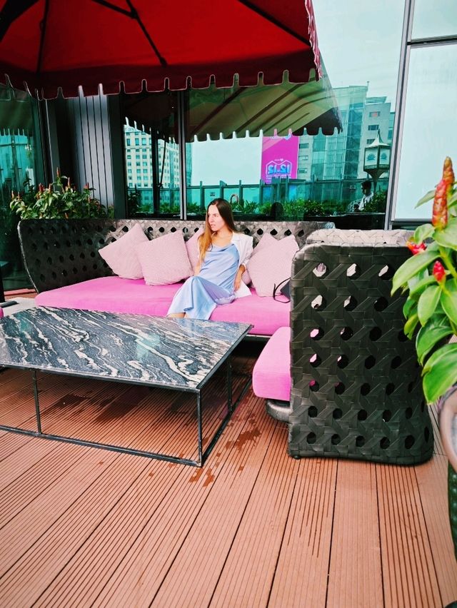 A Christmas miracle at The Reverie Saigon 🎄✨ A Christmas miracle at The Reverie Saigon 🎄✨