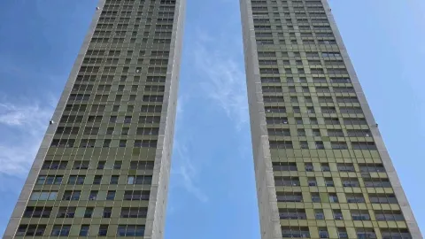 「地中海のマンハッタン」:ベニドルムはスペインで最も誤解されている都市なのか?🇪🇸🏙️ — traveler post in ベニドルム
