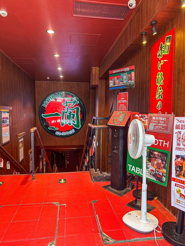 尖沙咀美食｜號稱排到香港人都絕望的拉麵店