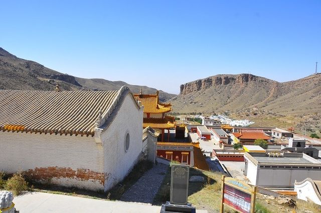 內蒙古·阿拉善左旗·賀蘭山·廣宗寺“南寺”·月亮湖′