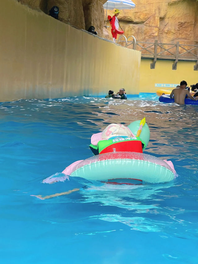 Summer Water Fun💦: A Guide to Shanghai Maya Beach Water Park for Toddlers!