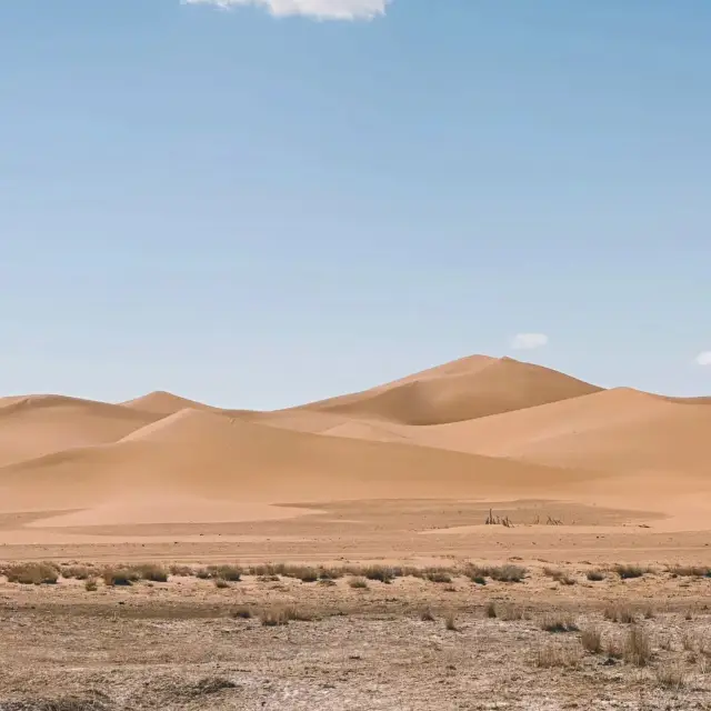 The Tengger Desert in March carries a sense of melancholy