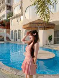 版納丨少女心滿滿的櫻花泳池酒店