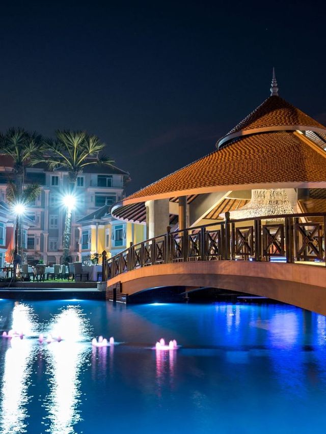 🌟 Siem Reap's Top Stay: Memoire Palace Resort 🏰✨