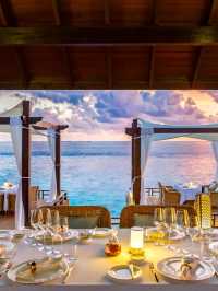 🌴 Maldives Magic: Unbeatable Hotel Deals! 🏖️✨