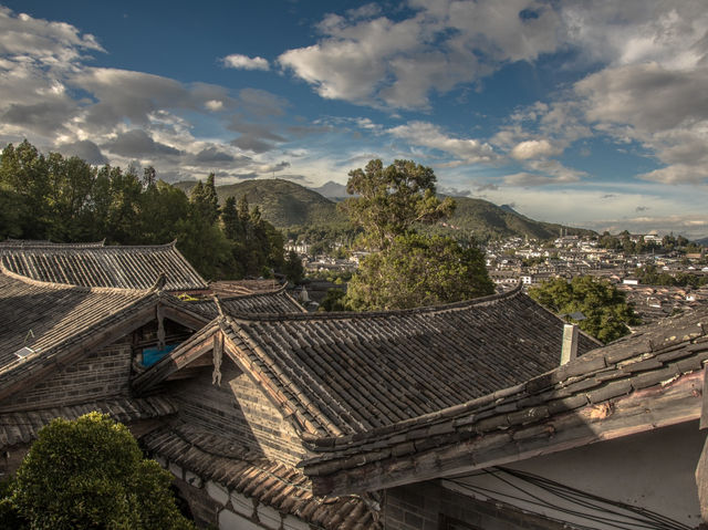 Lijiang’s Bustling Town! 