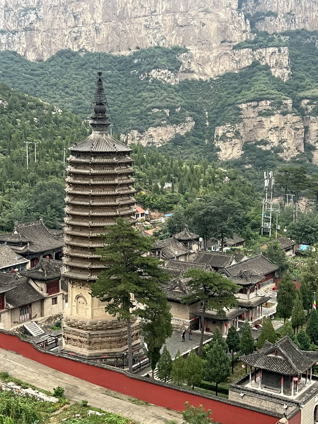 遼塔之冠——覺山寺塔。