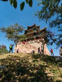 李家大院。