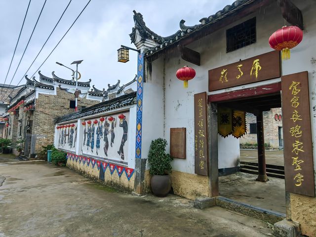 廣西富川虎馬嶺古村。