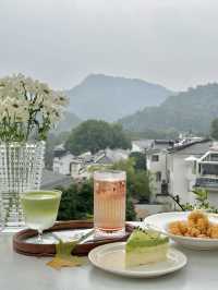 來杭州！一定要住山景民宿喝個下午茶……。