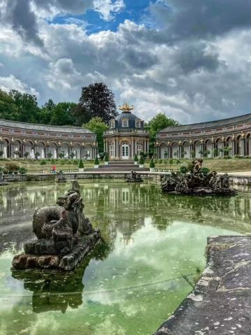 อาศรม ปราสาทที่สวยงามในไบรอยท์ 🇩🇪