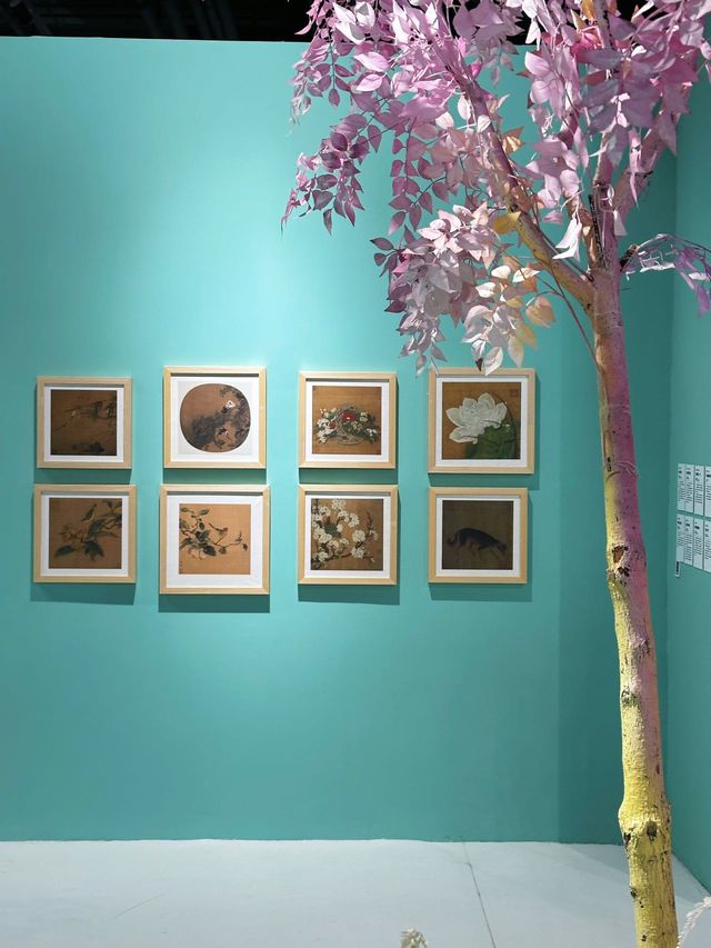 久仰了！青島新展速來！。