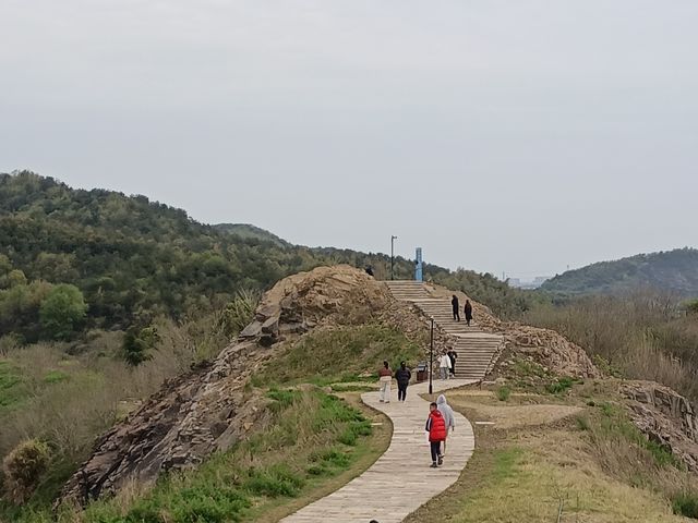 袁花梨花紀：野鴨戲水春意濃