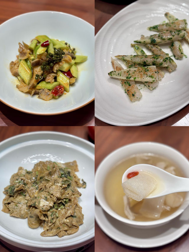 在新石器時代的凱悅,探索上海松江府。 在新石器時代的凱悅,探索上海松江府。