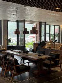 陽朔千古情景區旁,藏著一家侘寂風隱世酒店。