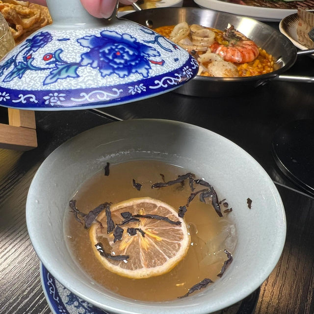 🎸救命！澳門黑沙環這家駐唱酒吧直接封神！Chill到不想走！