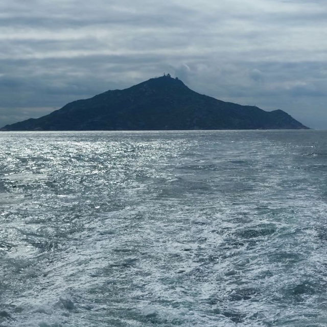 東極島2025超全攻略：從海上布達拉宮到第一縷曙光的極致浪漫